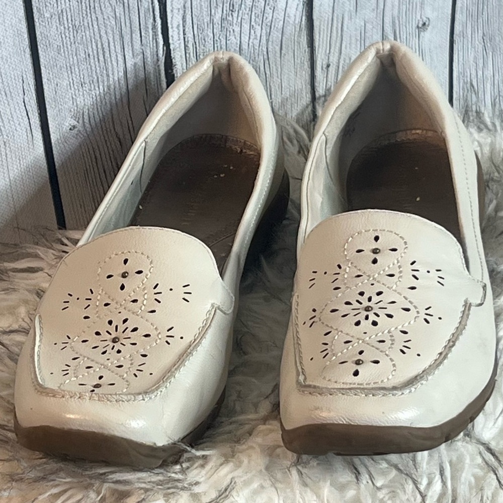 ✨ Easy Spirit Shoes - Size 8 ✨
